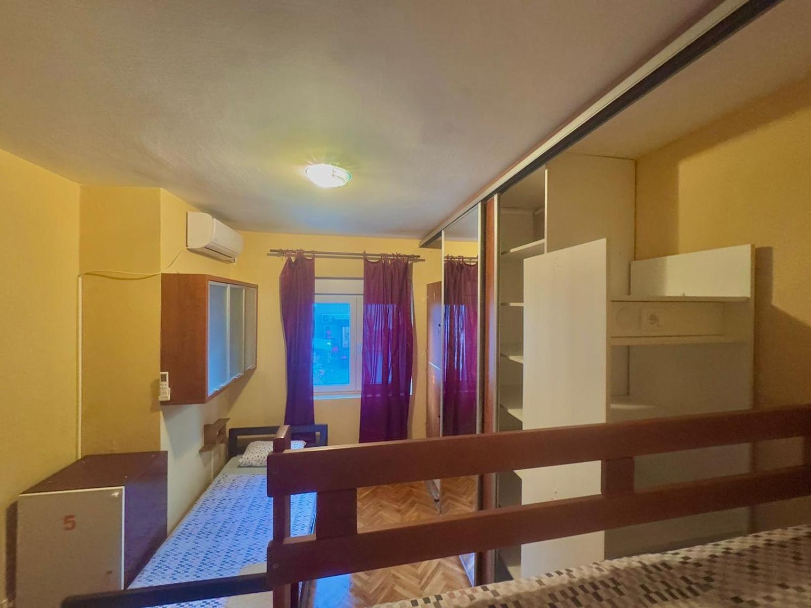 Kotorhostelito Buitenkant foto