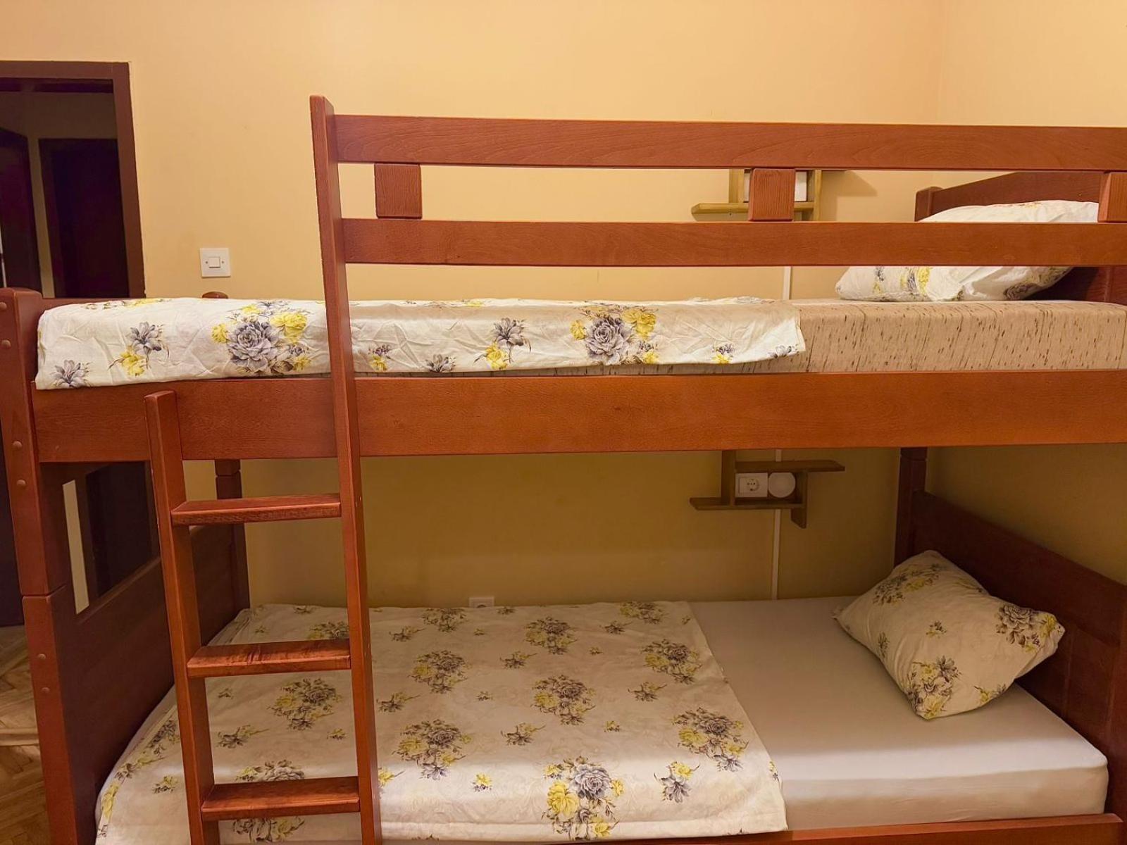 Kotorhostelito Buitenkant foto